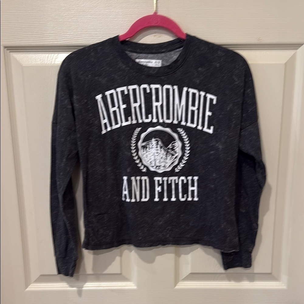 Abercrombie kids grey logo tee, size 11/12